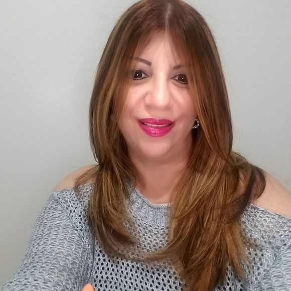 Meet your Posher, Enilda - Picture 1 of 1